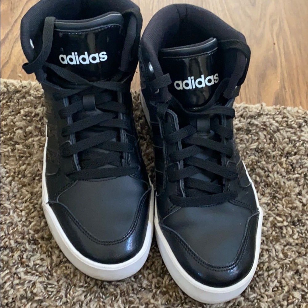 Adidas high tops women’s size 7